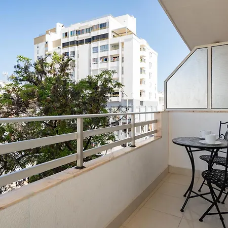Apartament Mello Renovado, De