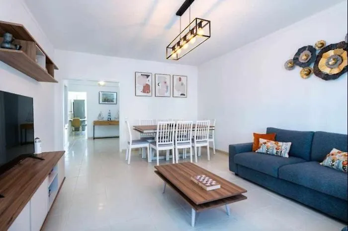 Mello Renovado, De Apartament