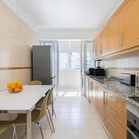 Mello Renovado, De Apartman Quarteira